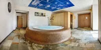 Château de la Falque, the Originals Relais - spa
