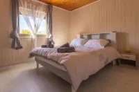 Au petit bonheur Hotels in Pujols