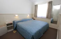 Corrimal Beach Tourist Park Hotel di Bulli