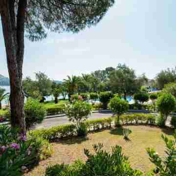 Blue Haven Beach Loft Apartment Hotel Exterior