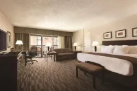 Radisson Hotel Louisville North فنادق في Jeffersonville