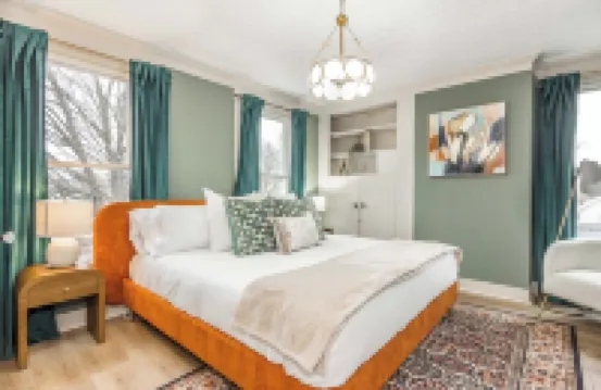 The White House on Oak - Minutes from Louisville