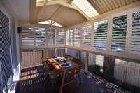 Point Bulli Hotels in Woonona