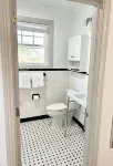 Charming 1-bedroom bungalow in beautiful DOWNTOWN Georgetown with WiFi, AC