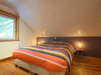 寧靜的帶熱水浴缸和桑拿的別墅