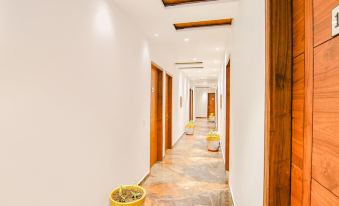 FabHotel Royal Mapple