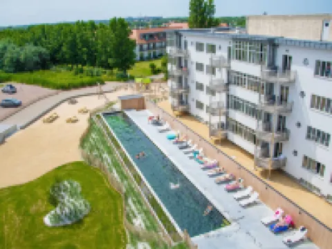 West Bay Hotels in Westende