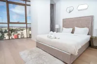 360 Nicosia Heights, Gym & Pool - 2 étoiles