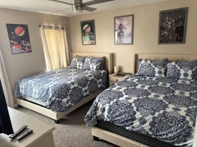 3 BD Retreat - 5 Mins from Downtown-Sleeps 12- Tx hospitality amenities! Hotel in zona Abilene Christian University