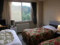 Kitashiga Holiday Inn Hotels near Ryuoo Ski Park