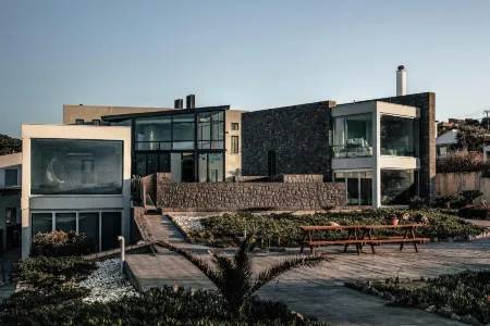 Horizon Luxury Seafront Villa