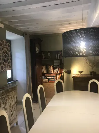 Into the wild: Charming house, surrounded by nature, large private pool. Отели в г. Дром