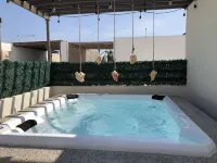 Exclusive Apartment w/ Private Roof Garden, Acapulco Diamante Hotels in 