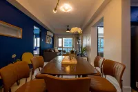 New! Cozy 3 Bedroom in BGC - Fast Wi-fi 58" UHD TV