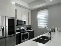 Luxe 1 Bedroom condo in sunny Montego Bay! 10 min drive to Beach!
