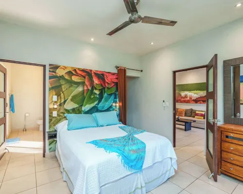 2BR Condo steps from the beach! Hotels in Junquillal