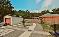 Clearwater Cottage - 2 BR / 1 Bath Hotels in der Nähe von Painting with a Twist