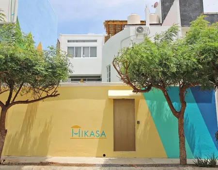 Near beach w/Pool, Optic Fiber, AC & King bed