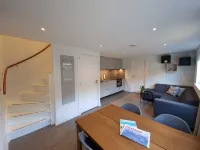 Modern styled holiday home at the base of the dunes, nearby beach and sea!