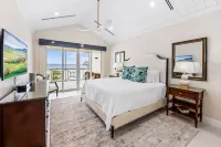 Ocean Front Luxury Condo Panoramic Views of the Caribbean Sea