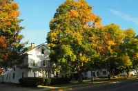 Elegant 19th Century New England 2BR vacation rental at Garfield House