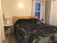 Gorgeous Freshly Remodeled Resort Home Steps From Lake