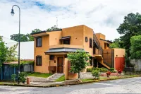 Historic Barrio Amon at Downtown San Jose bright apartment  with private balcony
