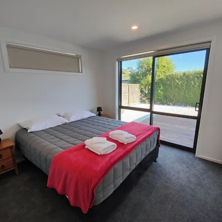 Spacious 6-Bedroom Home with Mountain Views, WIFI, Decks & Ample Parking