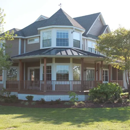 Family vacation retreat w/ In-ground Pool with private Chesapeake Bay access!