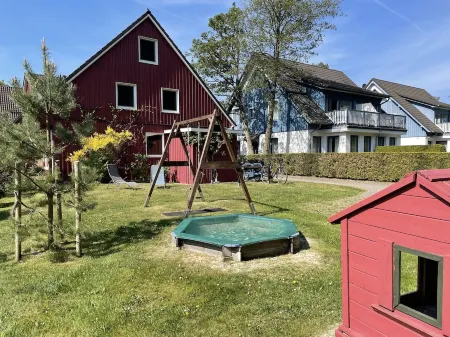 Beautiful vacation home in a top location with a large garden - for family and friends