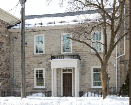 Restored stonehouse in the heart of Perth.