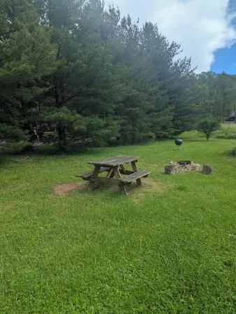 Charming 2-bedroom condo in McHenry Close To Lake Activities and Ski Resort