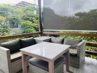 Modern apartment with 18 feet ceilings and private terrace with view to a park