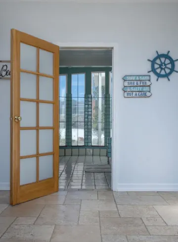 Malibu Beach House Sweeping Panoramic Views Walk 2 beach