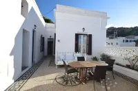 Central Lindos village house.20% OFF IN JUNE ON BOOKINGS OF 7+ DAYS. CONTACT ME! Hotel a Rodi