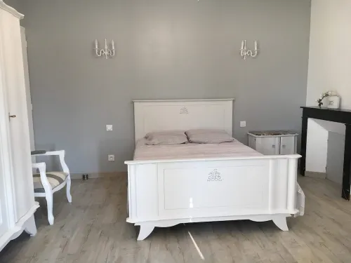 Gite for 6 to 8 people, all renovated with Jacuzzi, 20 minutes from puy du fou
