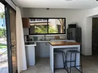 Blue Window - Apartment with loft & pool view Hotels in Paraiso