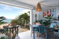 Apartment on the beach