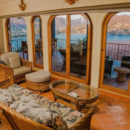 Nice vacation place to relax under the hot sun of zihuatanejo