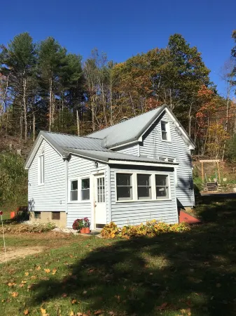 Entire cottage in Berkshire Villiage