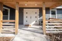 Eclectic 3-bedroom house in welcoming College Park