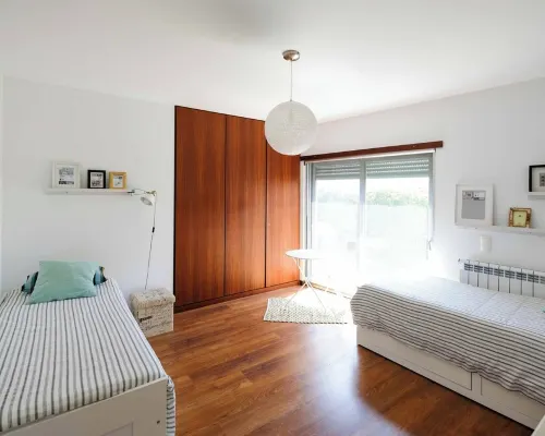 Villa with private pool and garden - Praia do Meco Hotels in Castelo