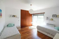 Villa with private pool and garden - Praia do Meco