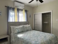 Seamist Holiday home with Spectacular Mountain View,  walk to beach pool gym