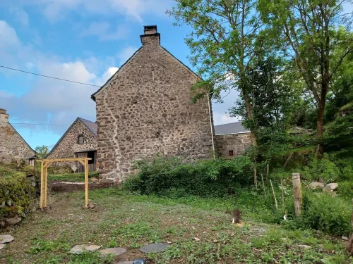 Maison Restaurée: "lou Cantou des Randonneurs", Proche de Sentiers de Randonnées