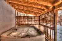 6 Bdrm Cottage@Blue Mountain, Near Ski Hills, Hot Tub/Sauna/Petfriendly