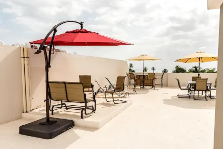 Casa Vasquez 2 Sea Beach Village - Ocean View - Beach - Pool - Roof Deck