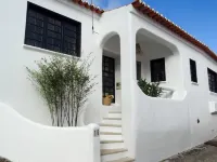 Beautiful house with roof terrace in old town of Odeceixe Hotels near Odeceixe Mar Beach