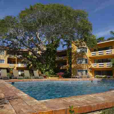 Beautiful 2 BR condo, pool, tenis court on Palma Real golf course Fitness & Recreational Facilities