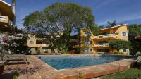 Beautiful 2 BR condo, pool, tenis court on Palma Real golf course
